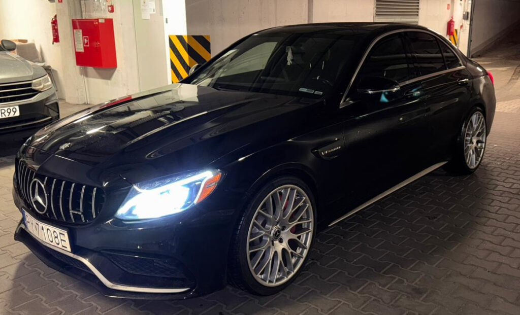 Biuro Rutkowski poszukuje skradzionego Mercedesa C 63 AMG